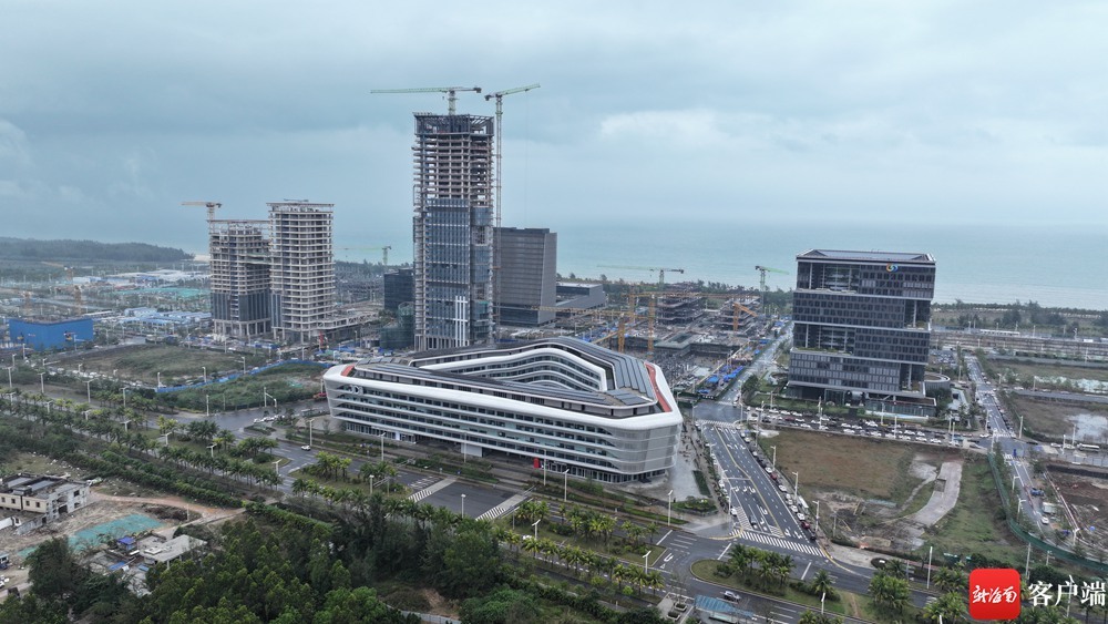 海口江东发展大厦竣工交付 区域经济建设的新标杆